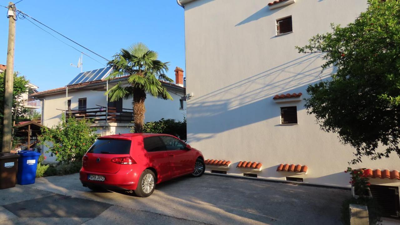 Apartments Kamelija Malinska Esterno foto