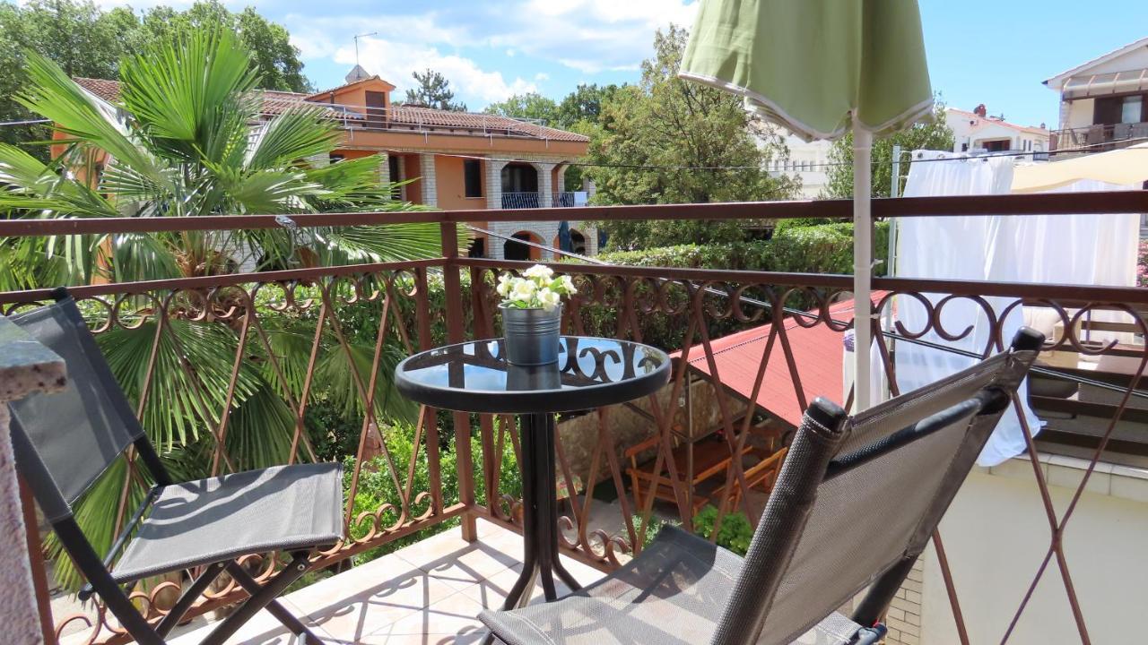 Apartments Kamelija Malinska Esterno foto