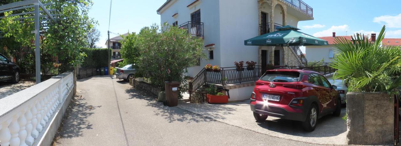 Apartments Kamelija Malinska Esterno foto