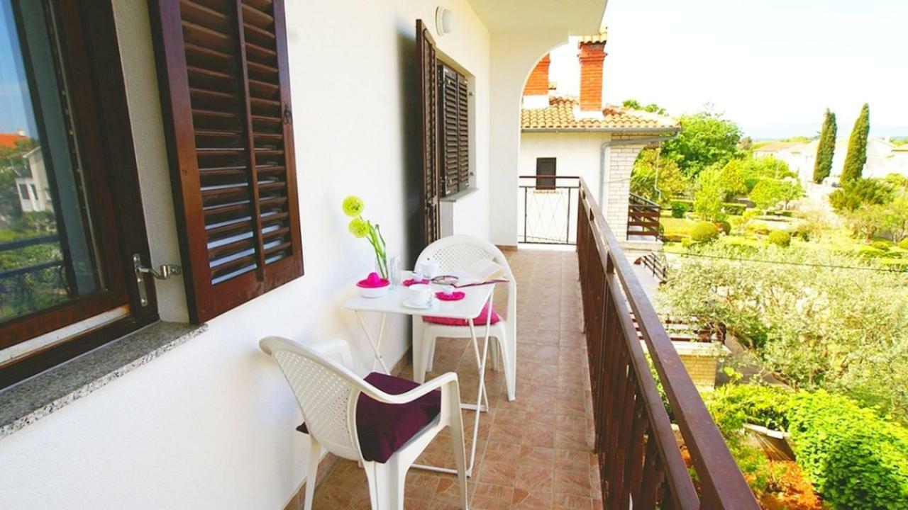Apartments Kamelija Malinska Esterno foto