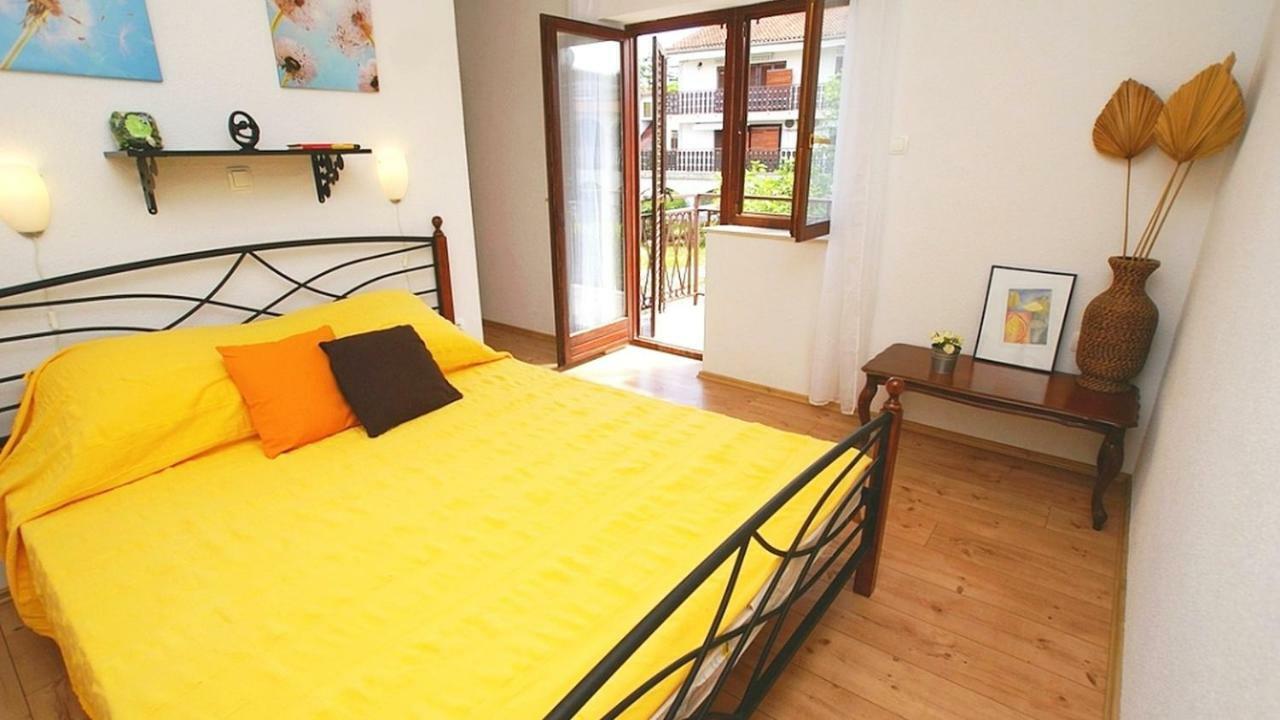 Apartments Kamelija Malinska Esterno foto